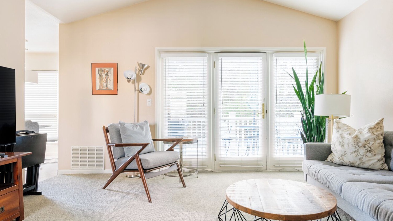 Photo of Livingroom in Napa