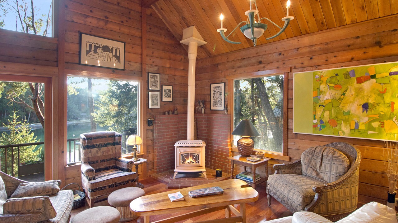 Photo of Bedroom in Roche Harbor