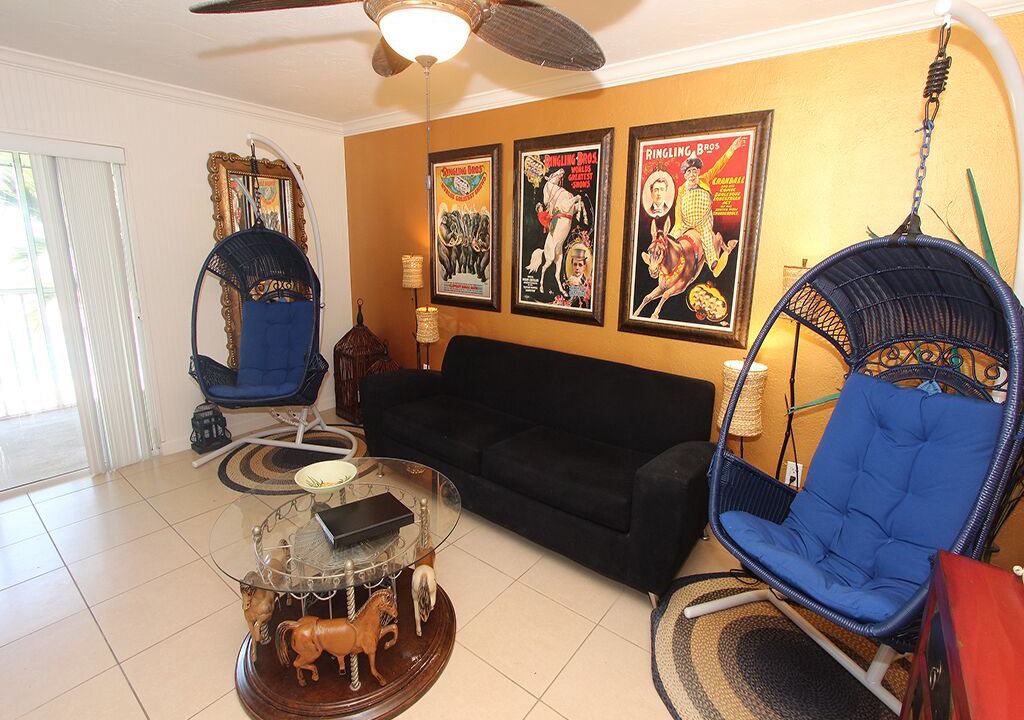 Photo of Livingroom in Whitney Beach