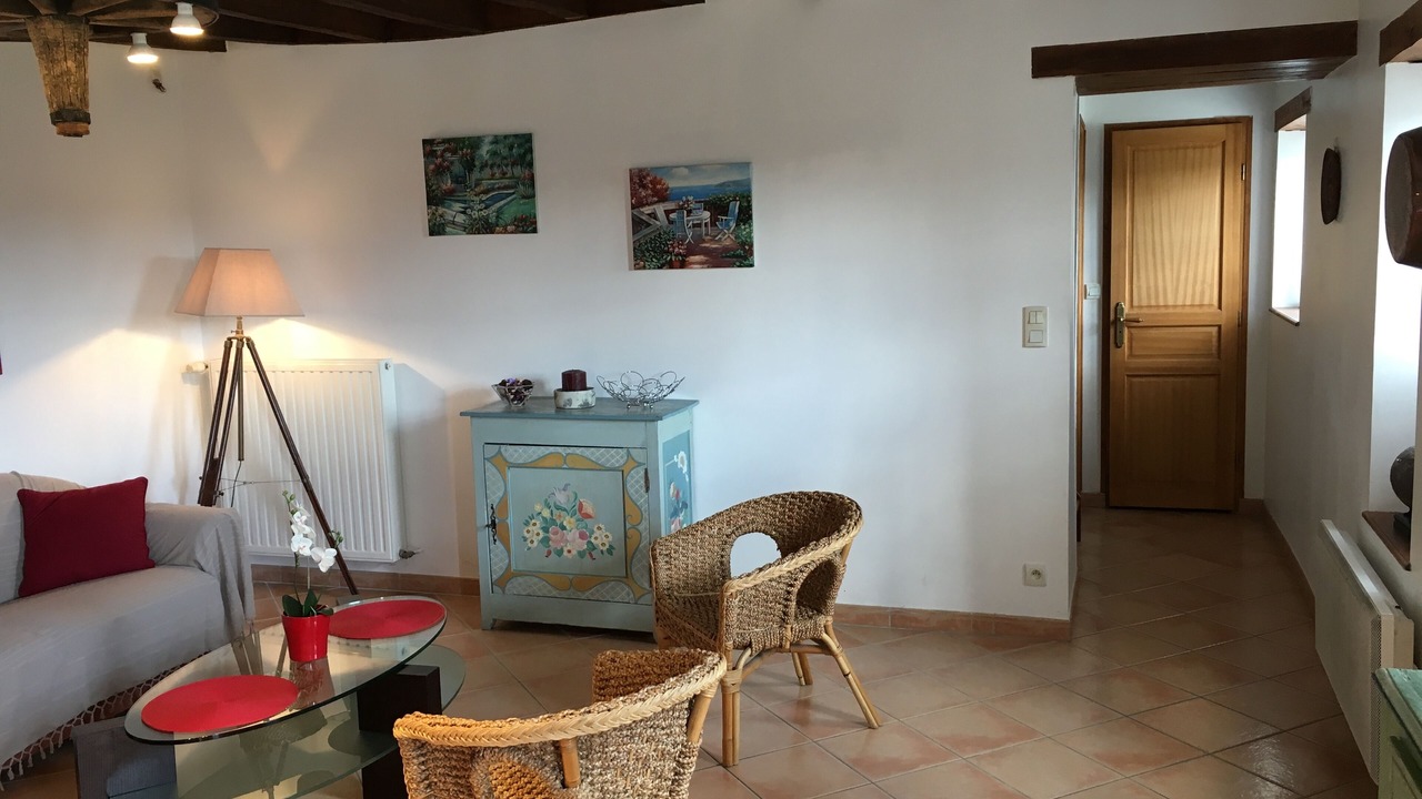 Photo of Livingroom in Pontigne