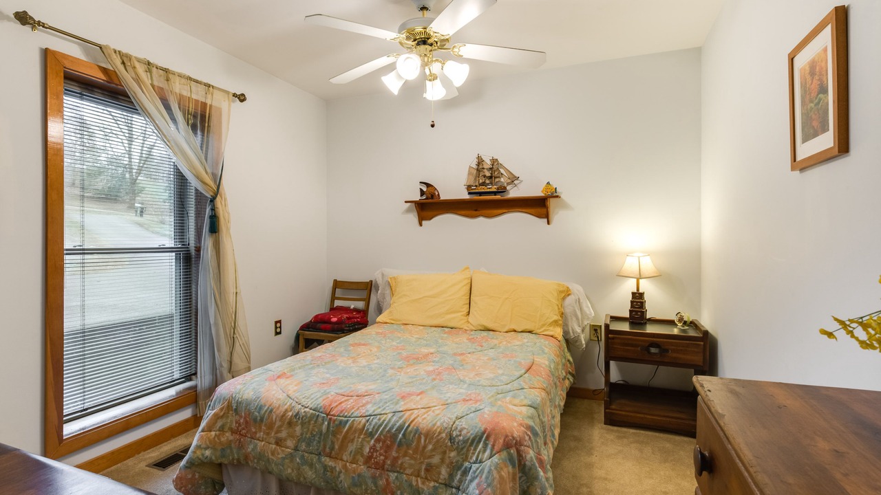 Photo of Bedroom in Spring City