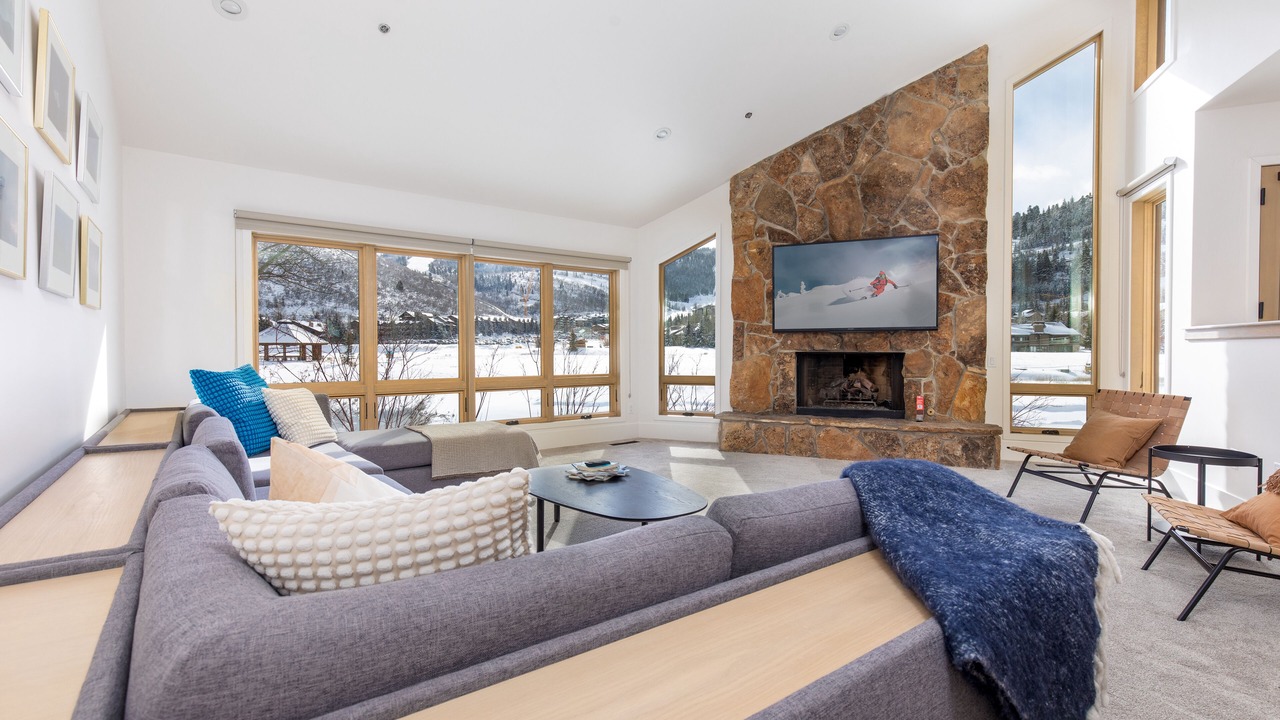 Photo of Livingroom in Deer Valley