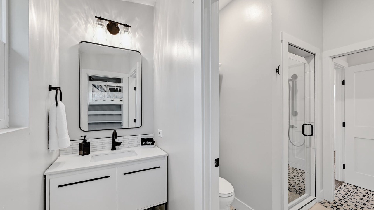 Photo of Bedroom in Sunrise Beach Village