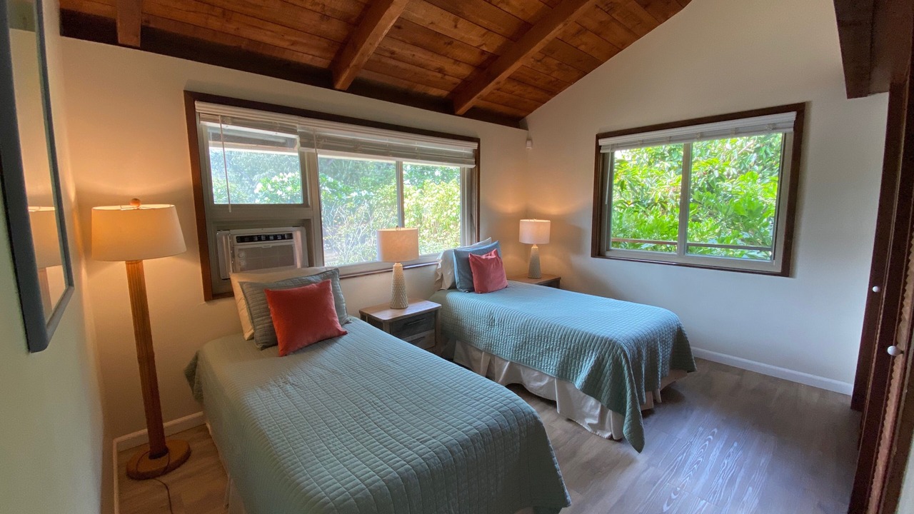 Photo of Others in Kawela Bay