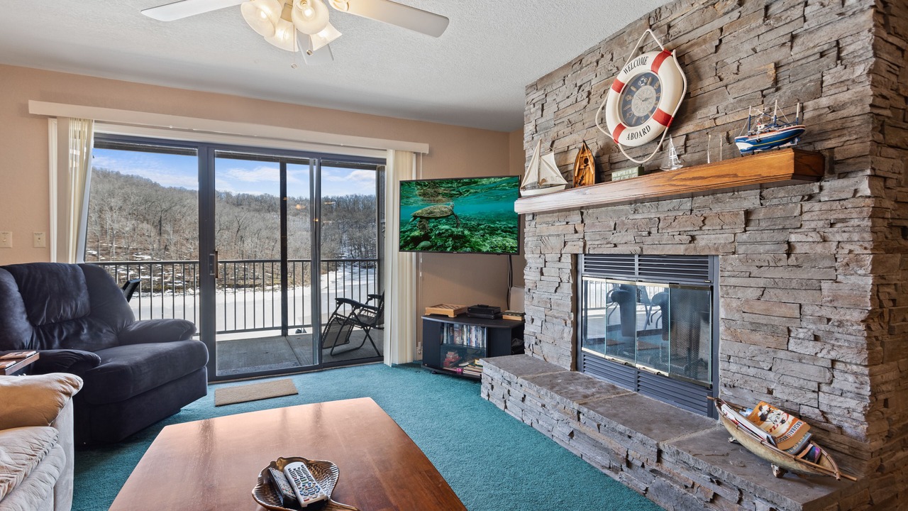 Photo of Livingroom in Osage Beach