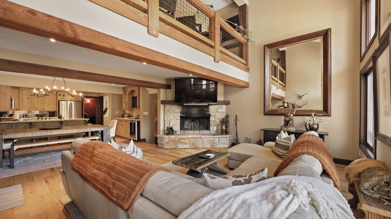 Photo of Livingroom in Deer Valley