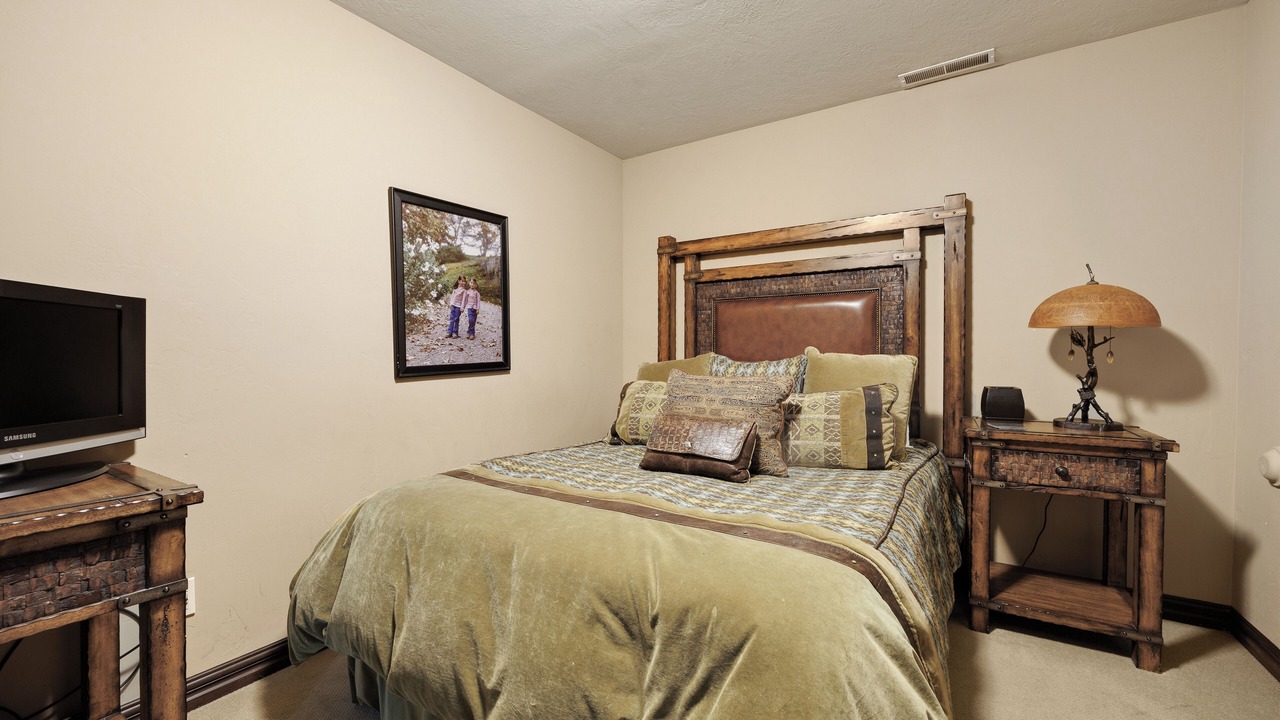 Photo of Bedroom in Deer Valley
