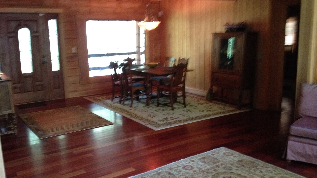 Photo of Livingroom in Byrdstown