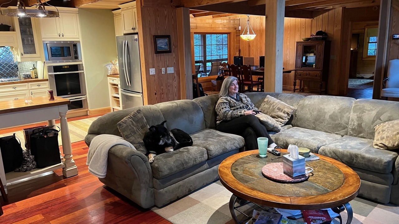 Photo of Livingroom in Byrdstown