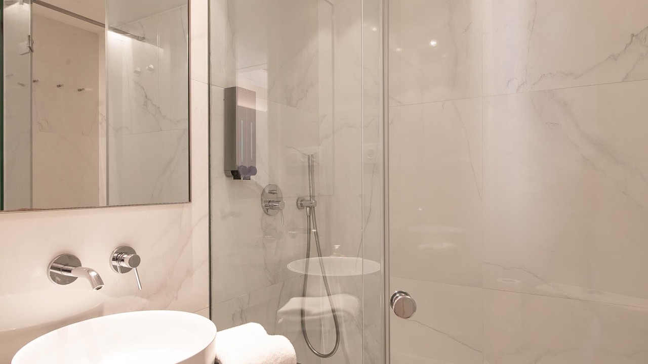 Photo of Bathroom in El Born