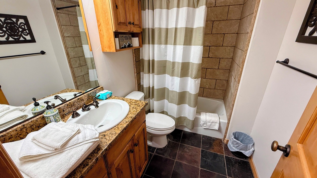 Photo of Bathroom in Eden