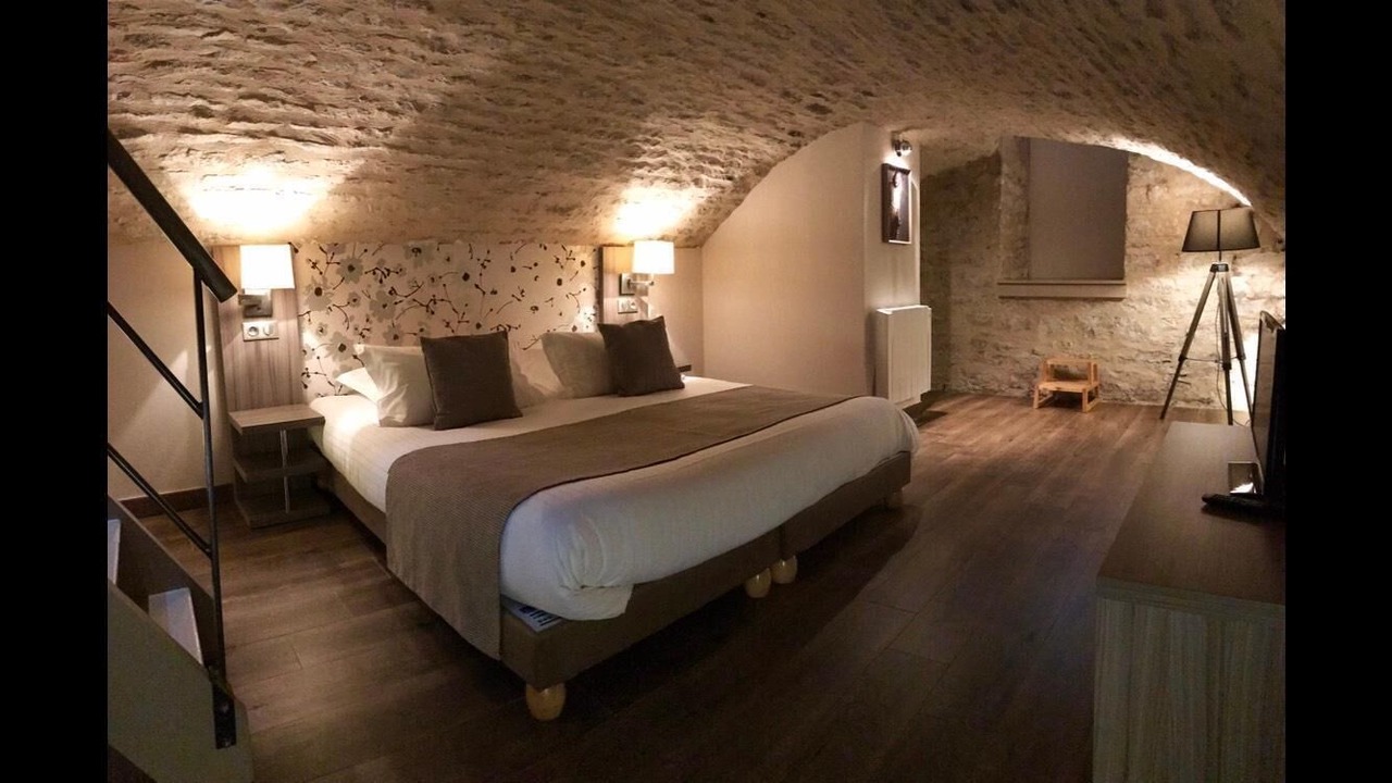 Photo of Bedroom in Nuits-Saint-Georges