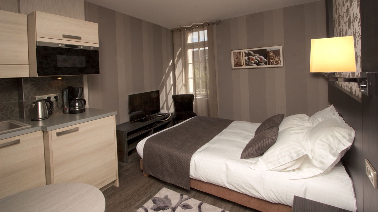 Photo of Bedroom in Nuits-Saint-Georges