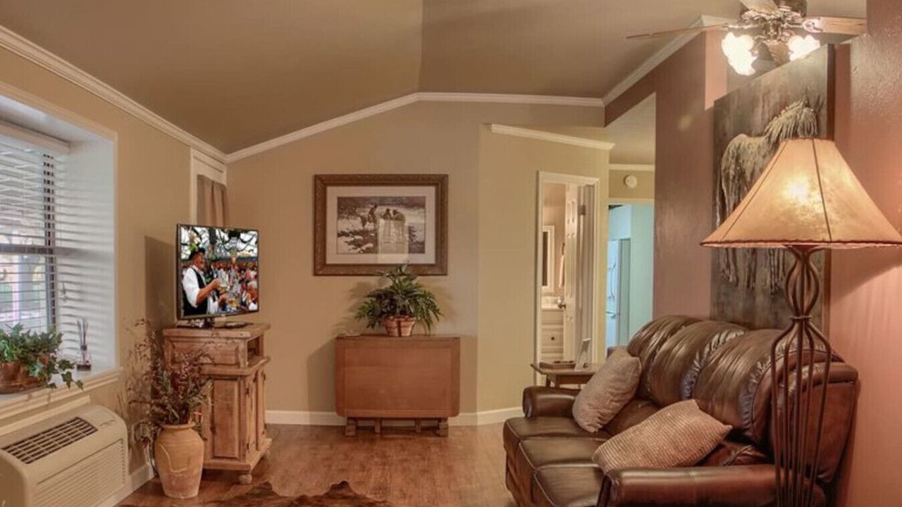 Photo of Livingroom in Fredericksburg