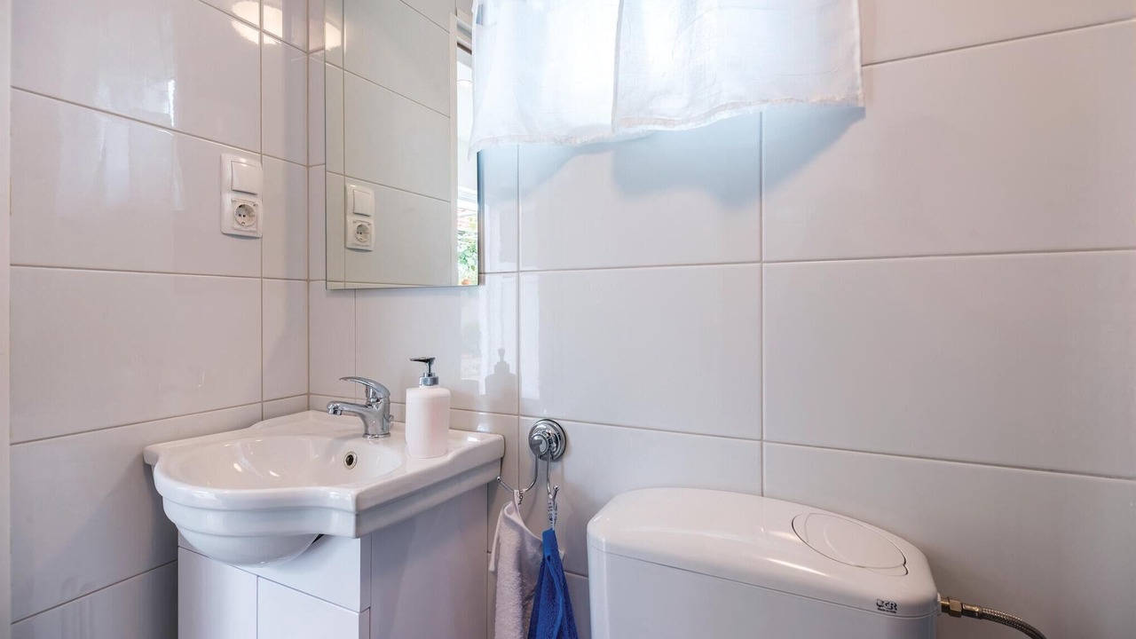Photo of Bathroom in Bakar