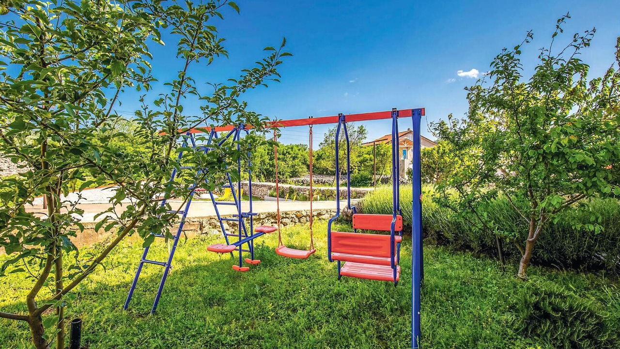 Photo of Outdoor in Bakar