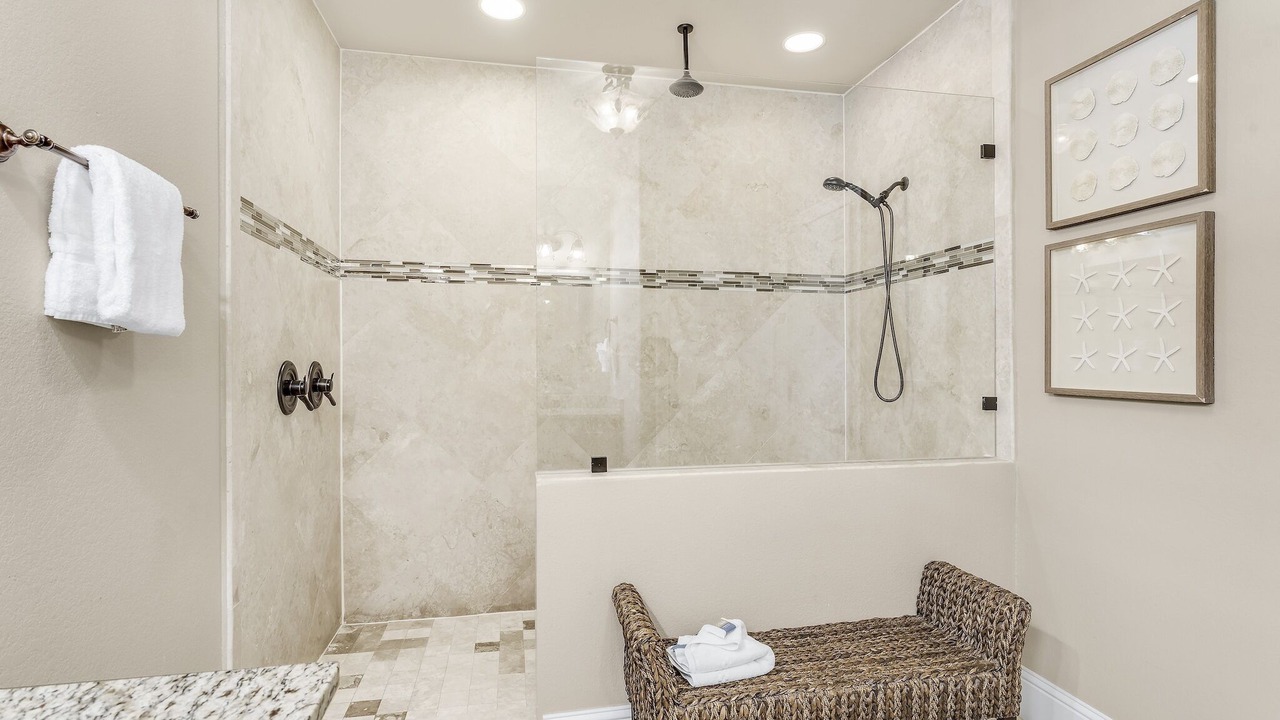 Photo of Bathroom in Villa Lago