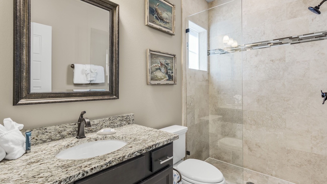 Photo of Bathroom in Villa Lago