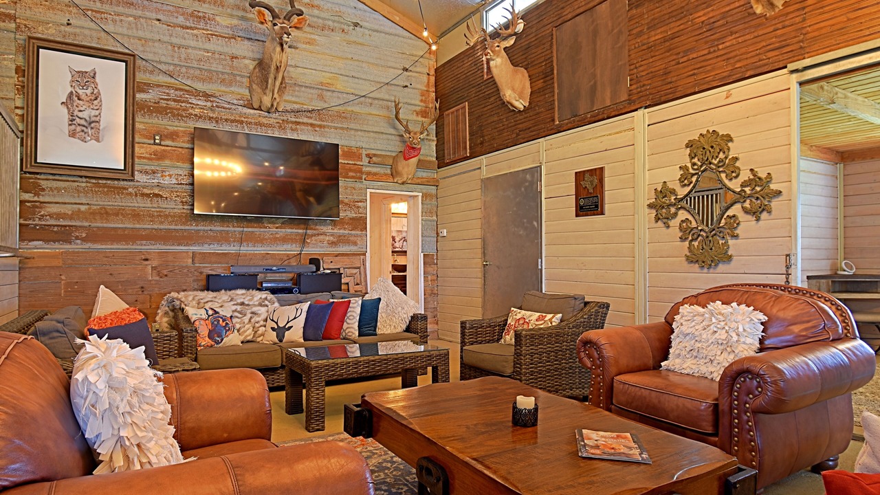 Photo of Livingroom in Waelder