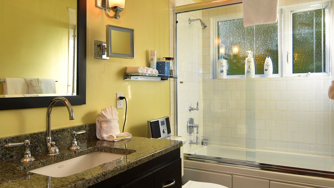 Photo of Bathroom in Lower Queen Anne