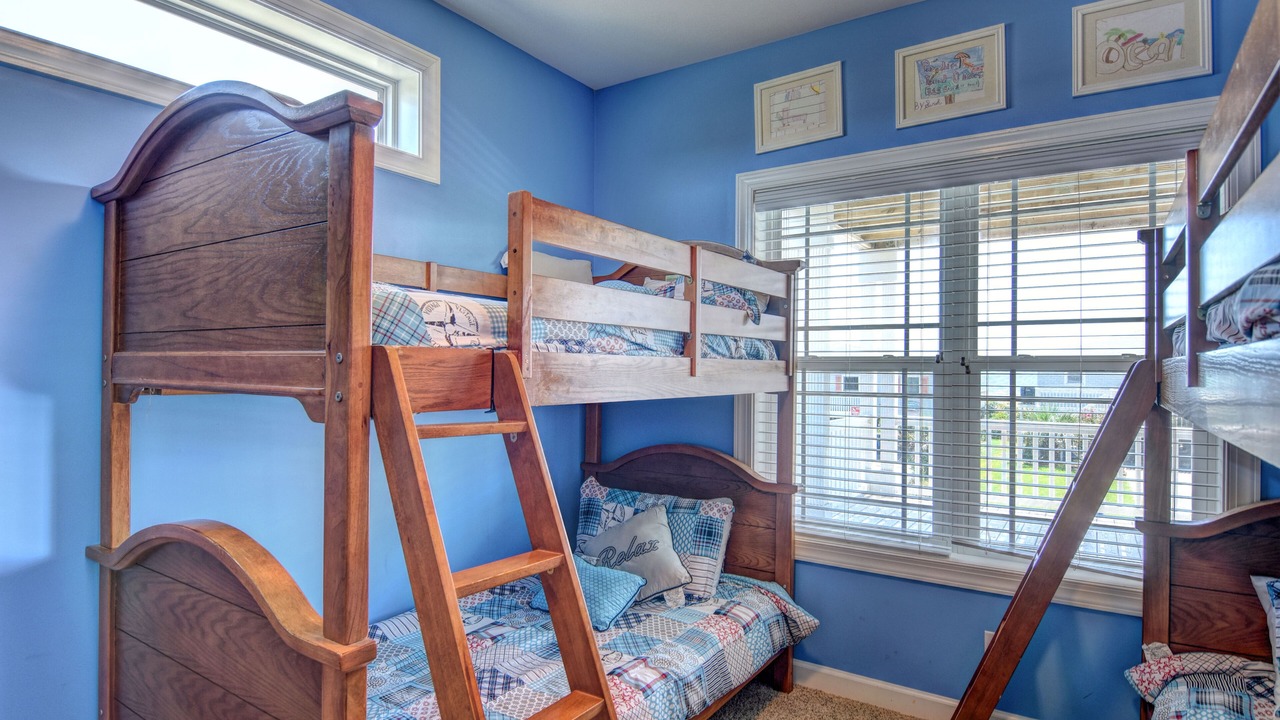 Photo of Bedroom in Ocean Isle Beach