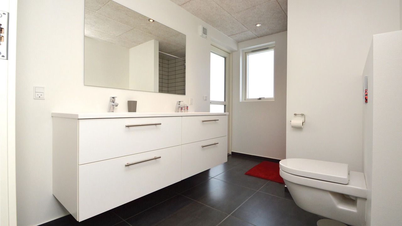 Photo of Bathroom in Diernæs
