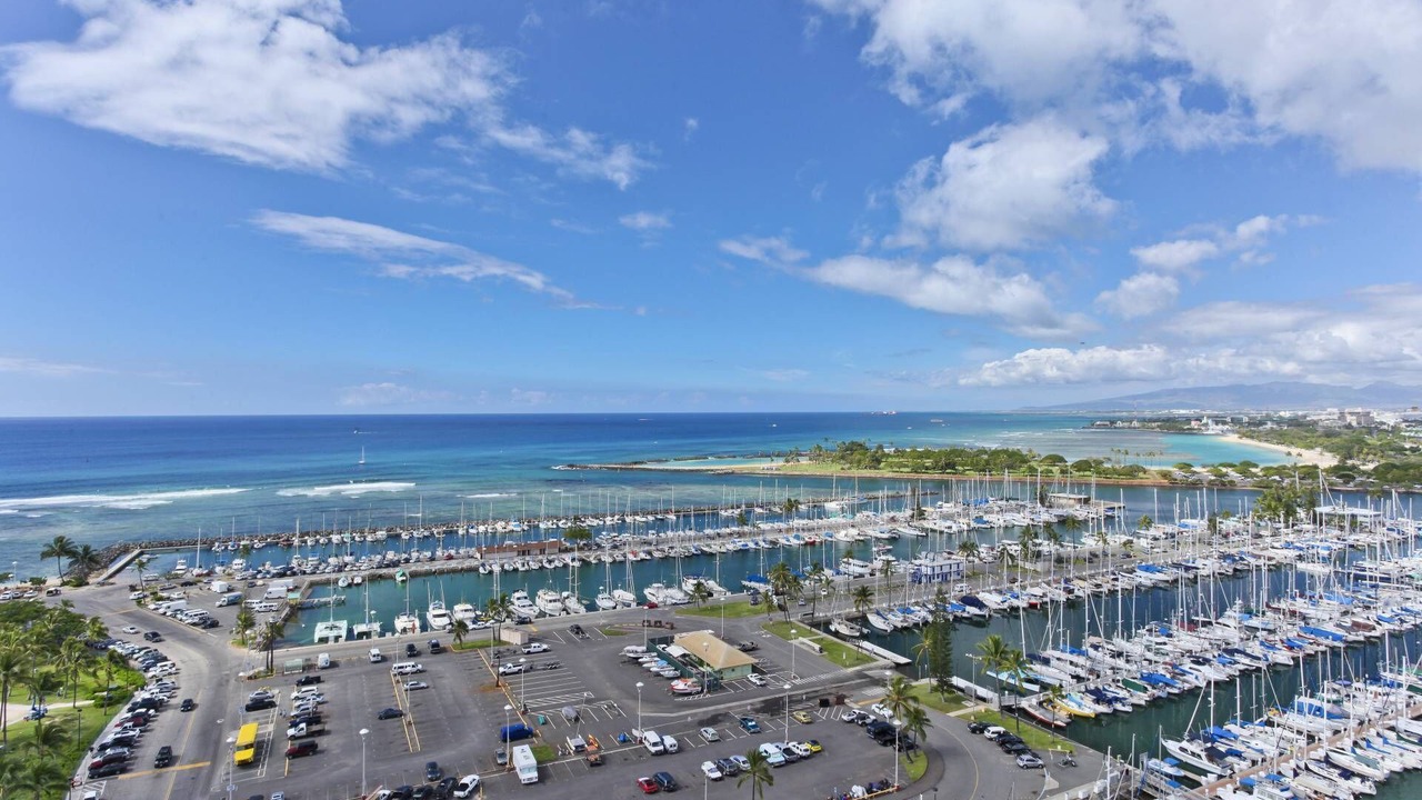 Photo of Others in Waikiki