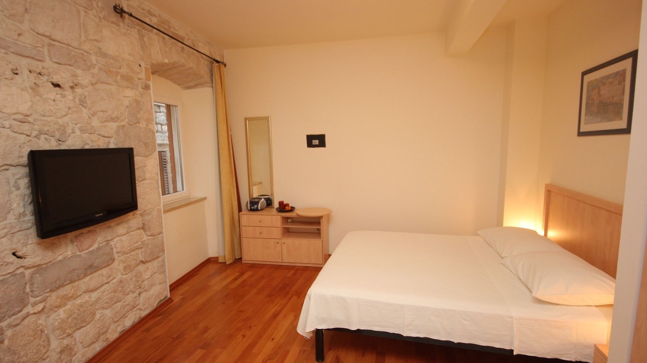 Photo of Bedroom in Komiza