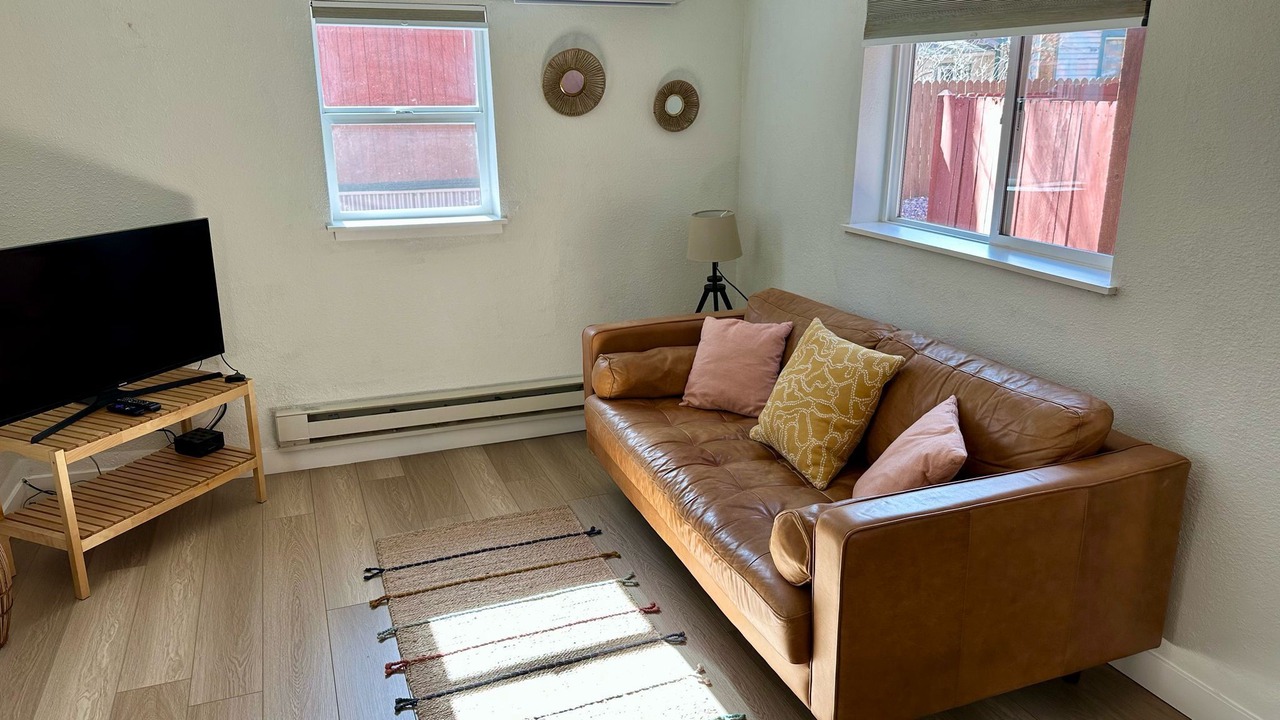 Photo of Livingroom in Manitou Springs Historic District