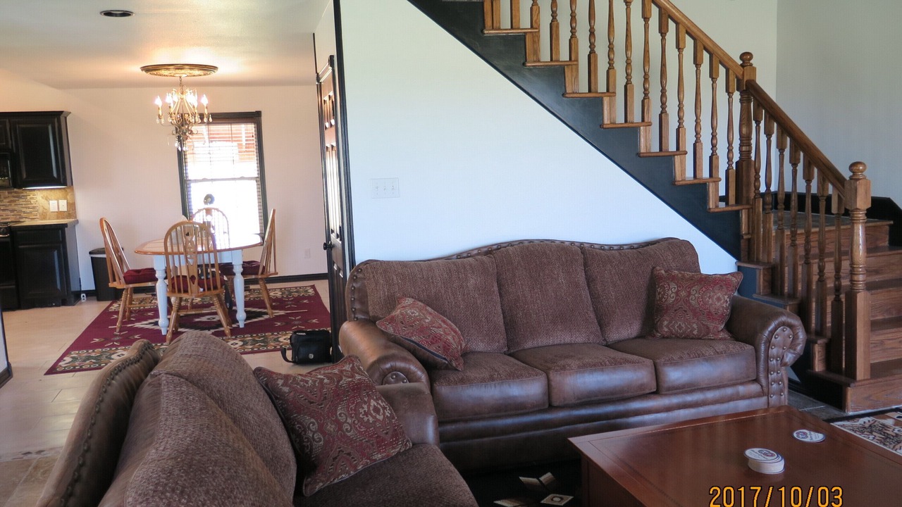 Photo of Livingroom in Farmersville