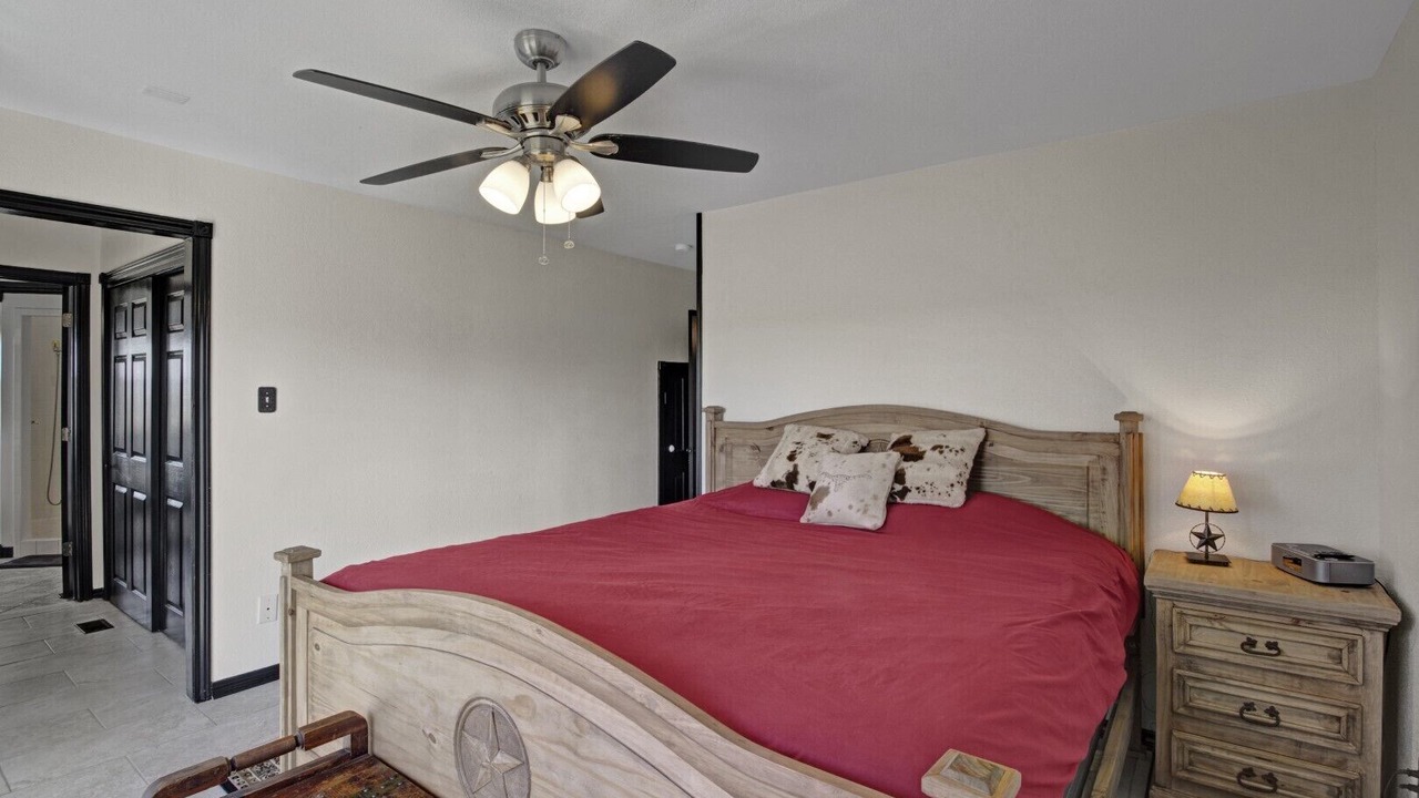 Photo of Bedroom in Farmersville