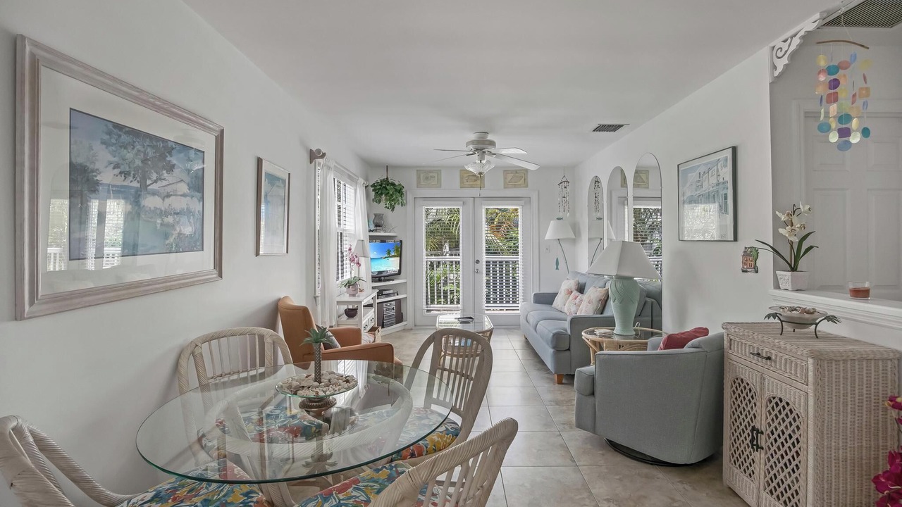 Photo of Livingroom in Truman Annex