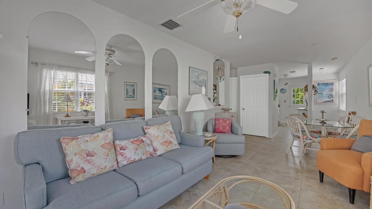 Photo of Livingroom in Truman Annex