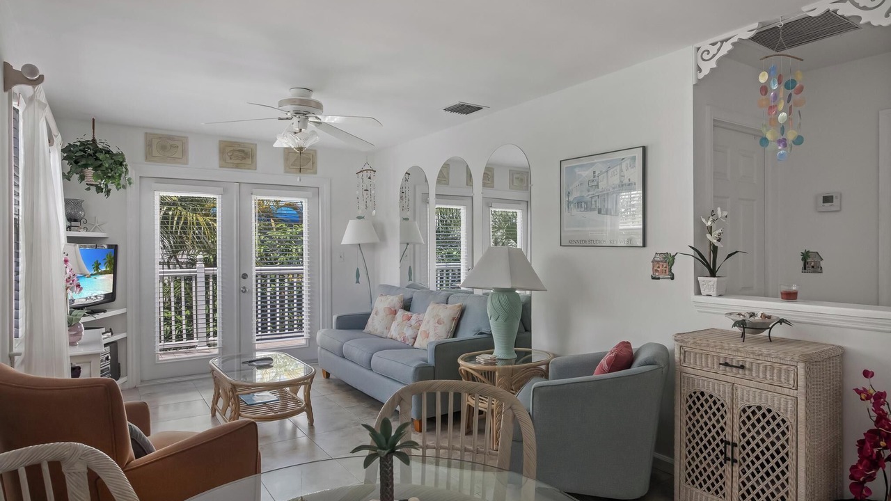 Photo of Livingroom in Truman Annex