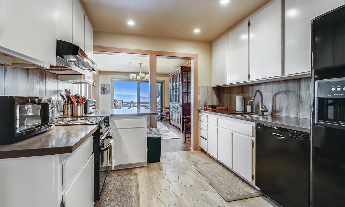 Photo of Kitchen in Tahoe City