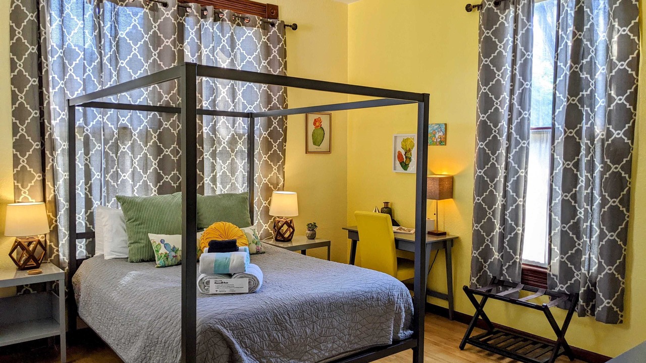 Photo of Bedroom in Southtown