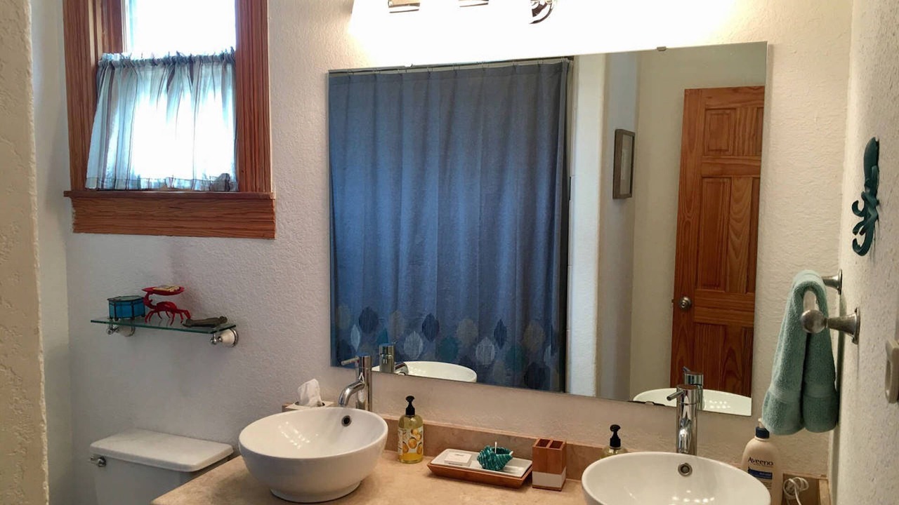 Photo of Bathroom in Southtown