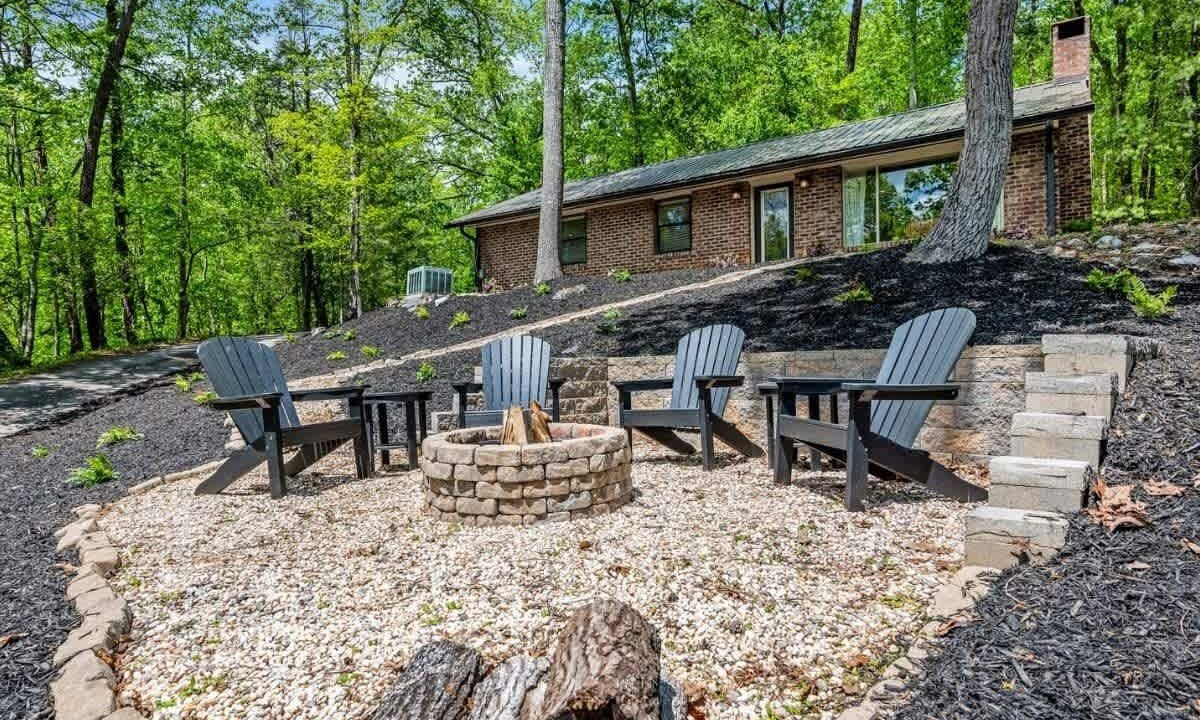 Photo of Patio Balcony in Chalet Village