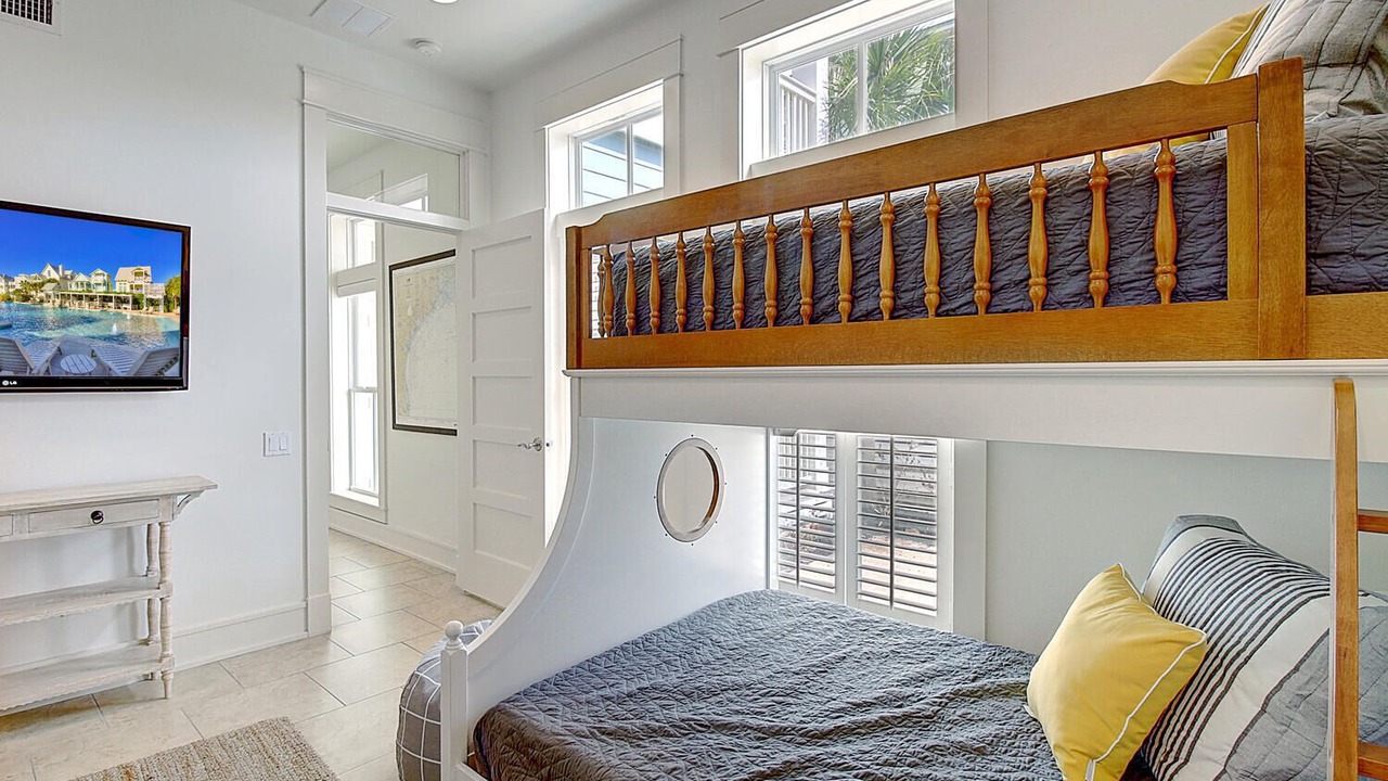 Photo of Bedroom in Cinnamon Shore