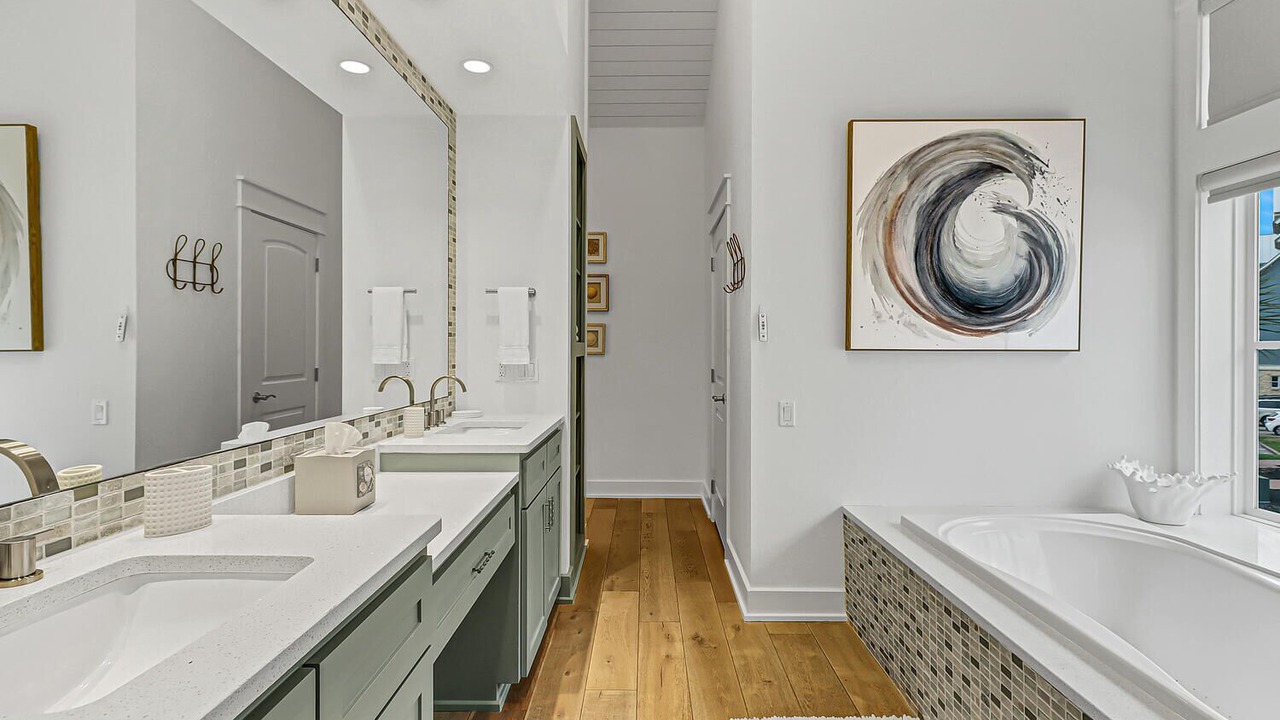 Photo of Bathroom in Cinnamon Shore
