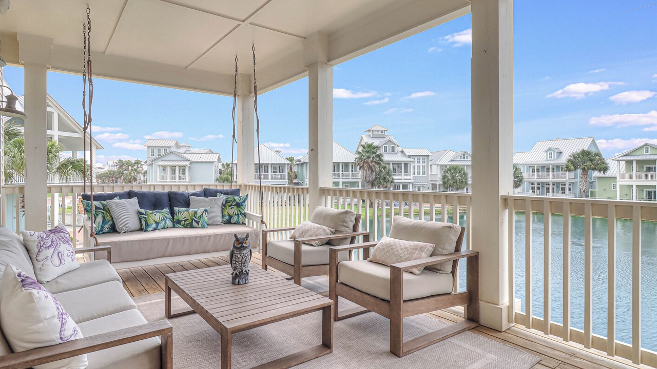 Photo of Patio Balcony in Cinnamon Shore