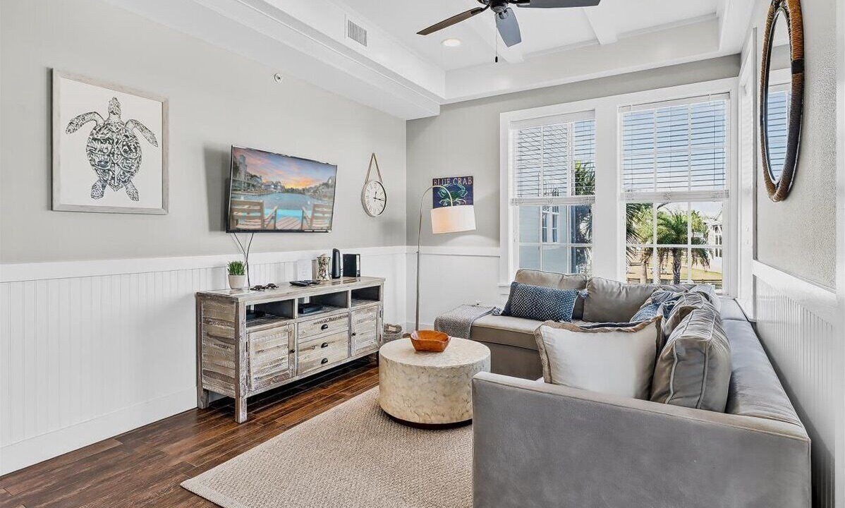 Photo of Livingroom in Cinnamon Shore