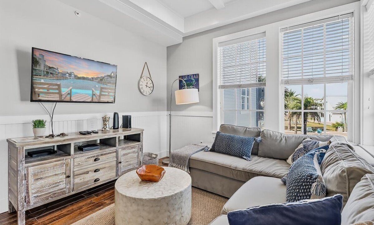 Photo of Livingroom in Cinnamon Shore