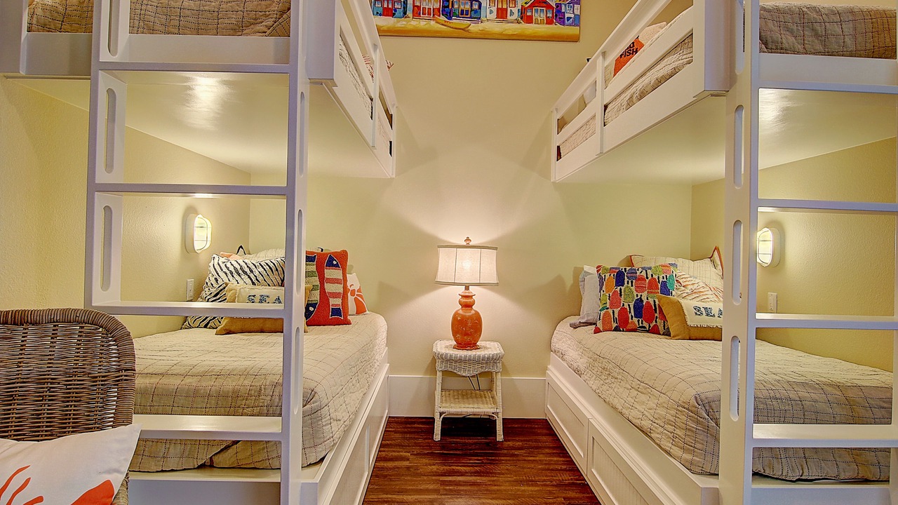 Photo of Bedroom in Cinnamon Shore