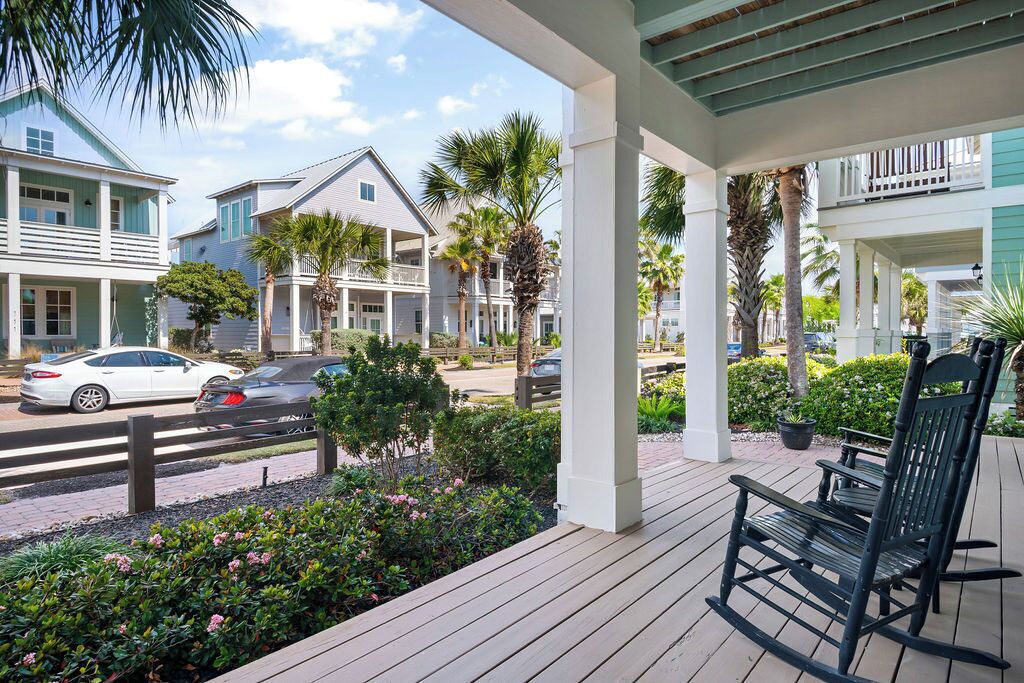 Photo of Patio Balcony in Cinnamon Shore