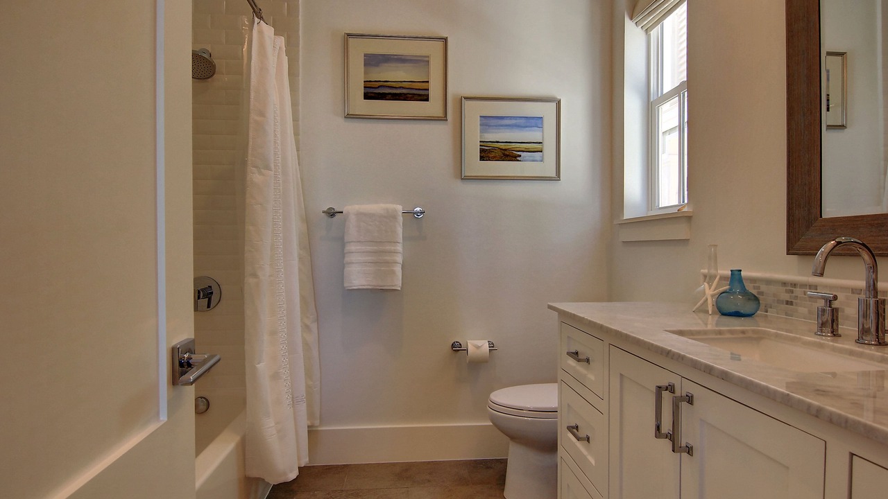 Photo of Bathroom in Cinnamon Shore