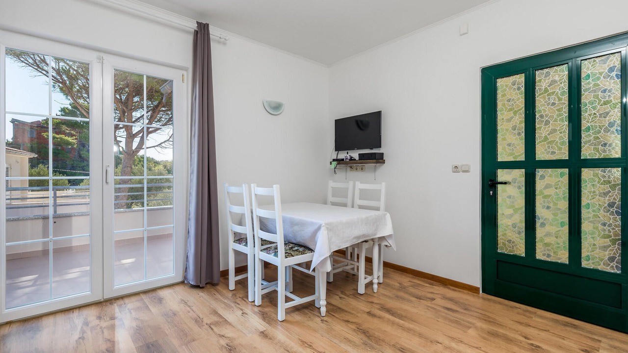 Photo of Bedroom in Rab