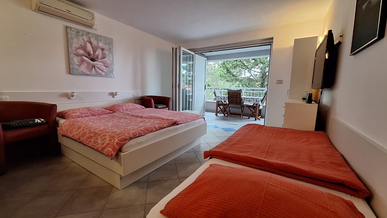 Photo of Bedroom in Punat