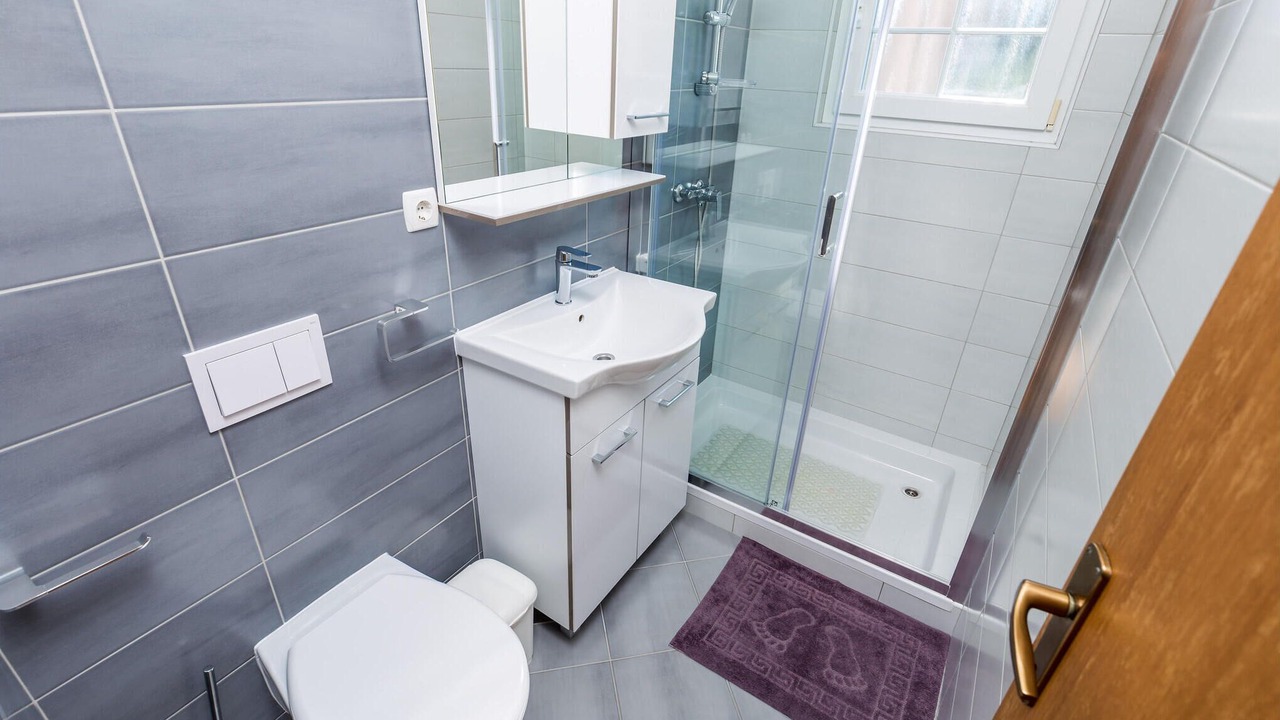 Photo of Bathroom in Rab