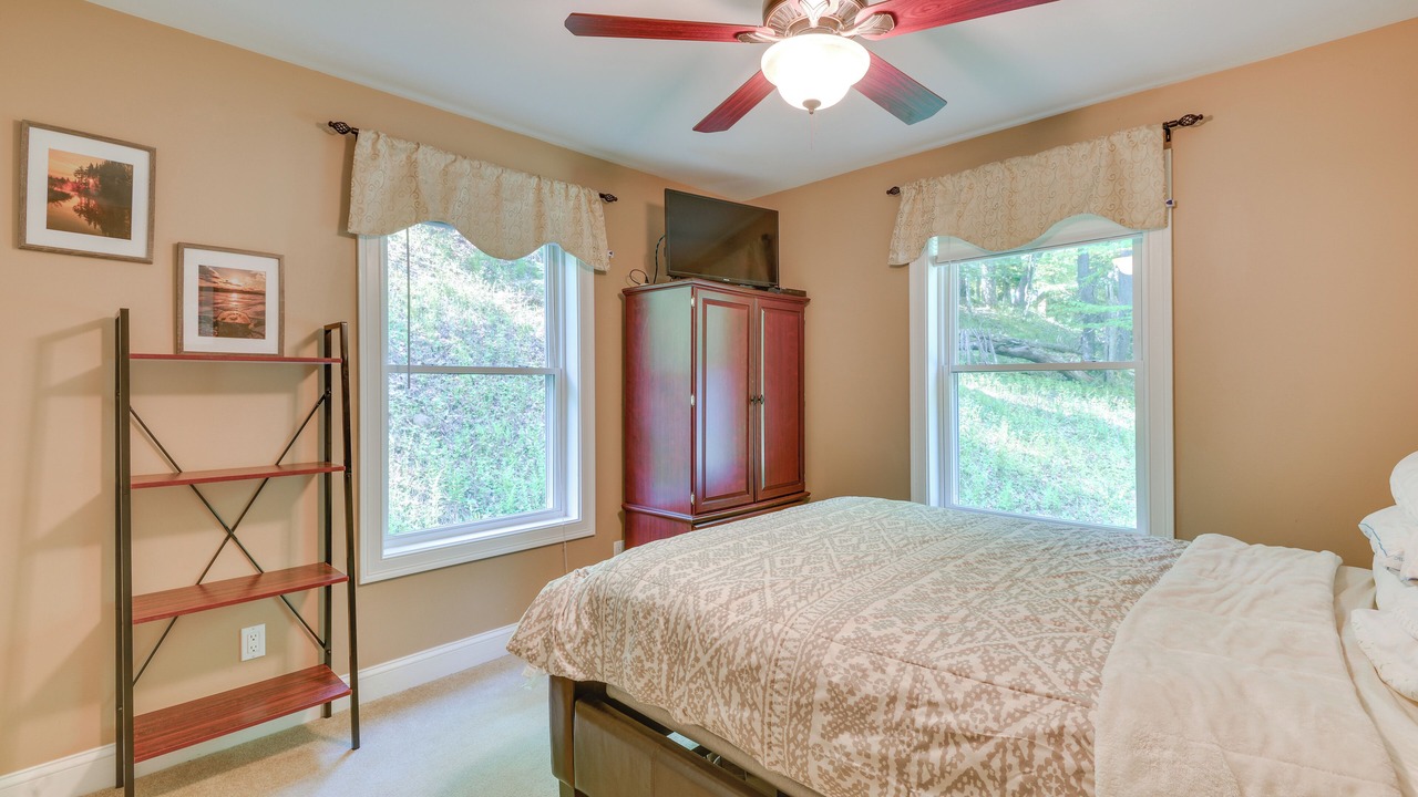 Photo of Bedroom in Town of Webb